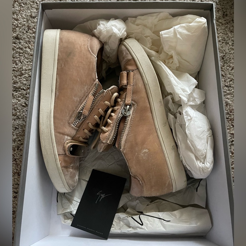 Giuseppe Zanotti blush velvet sneakers